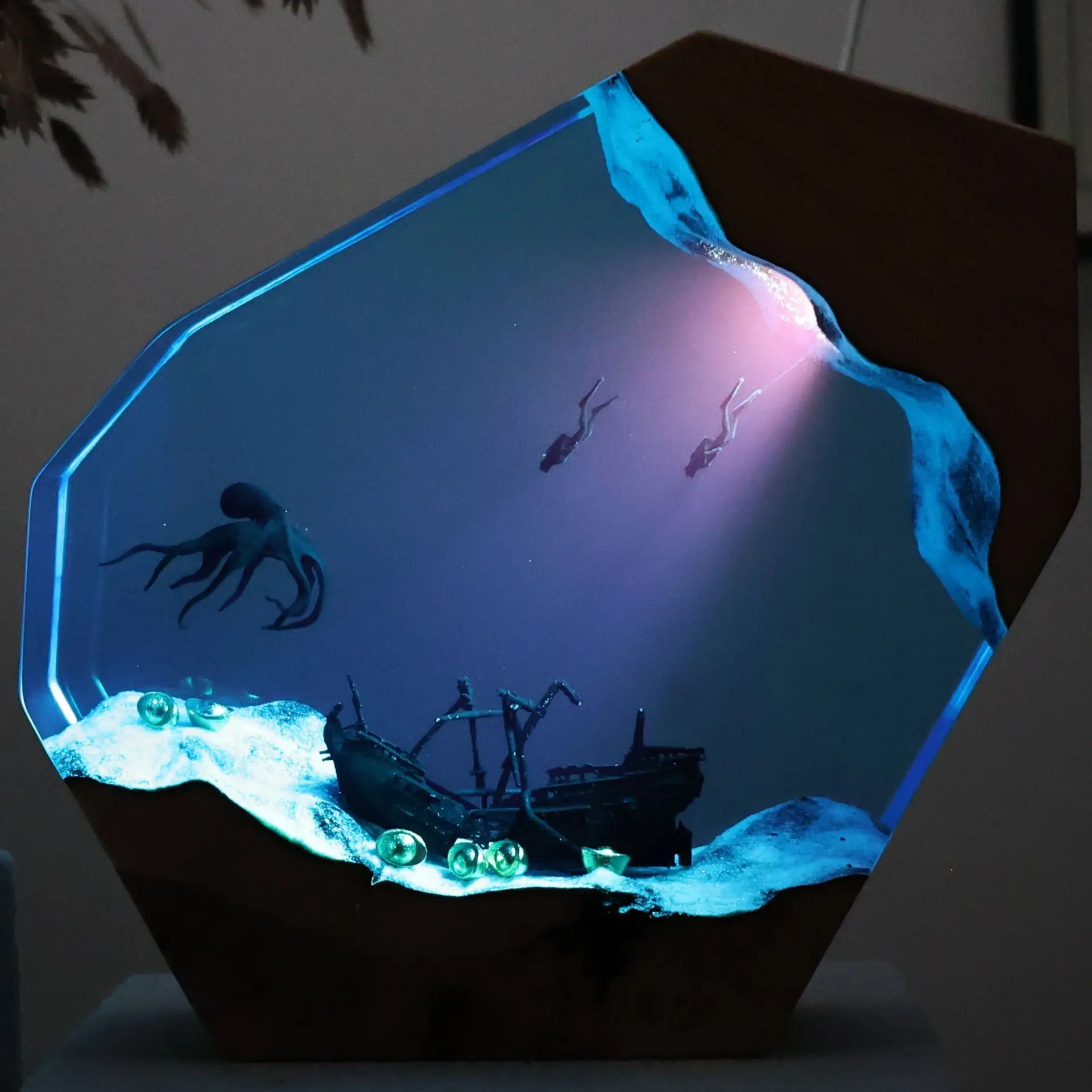 

Creative Ocean Breeze Solid Wood Resin Woodcraft Decorative Piece Deep Sea Sunken Ship Octopus Home Decoration Item Gift