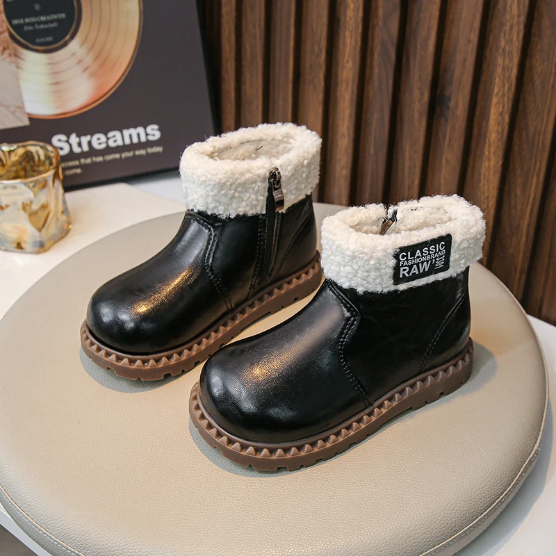 2025년 신상 고품질 아동용 여아 코튼 부츠 겨울용 따뜻한 캐주얼 가죽 부츠 아동용 편안하고 따뜻한 플러시 앵클 부츠