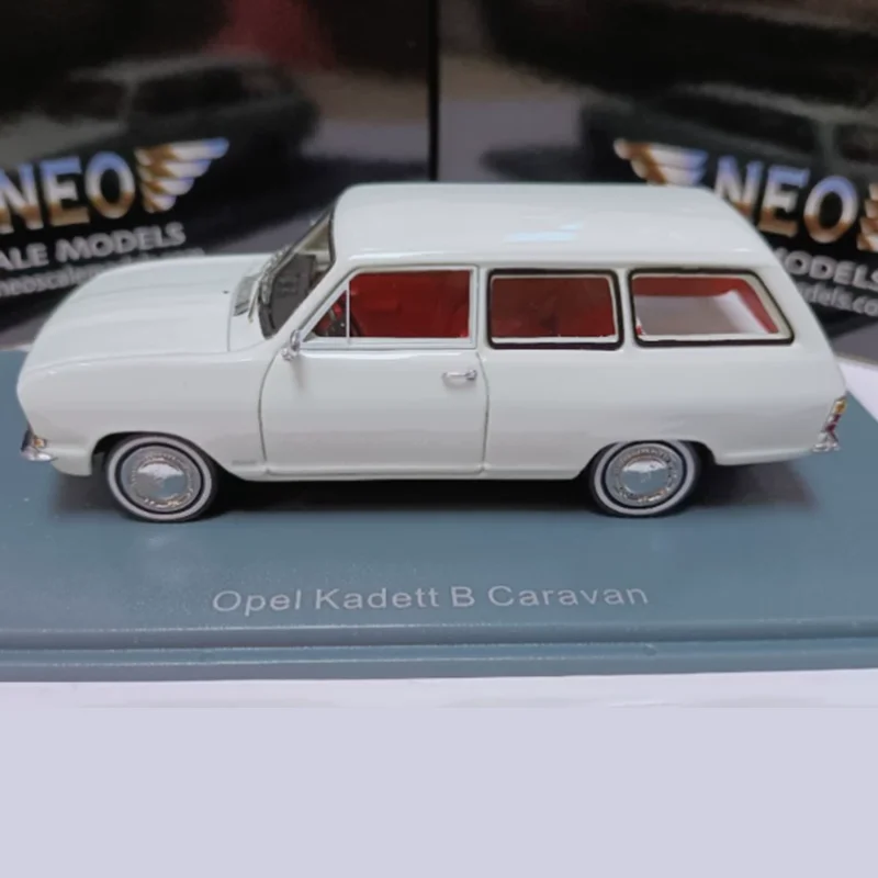 

MK 1/43 Scale Opel Kadett B Caravan 1971 Resin Car Model Static Collection Decorated Holiday Gifts Toys Souvenir Gift
