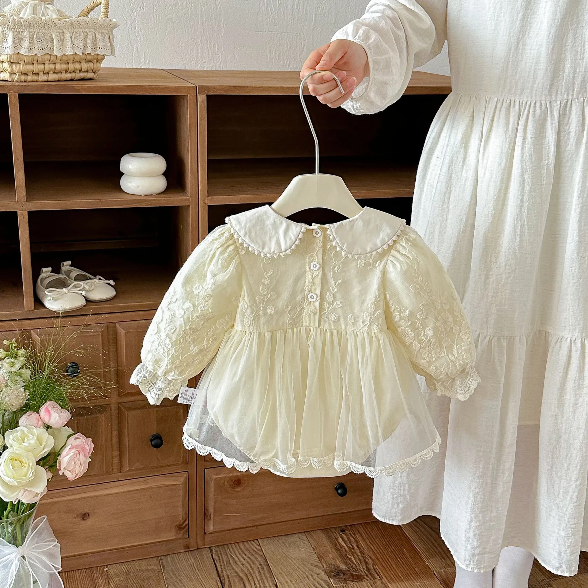 Autumn Baby Girl Romper Lace Embroidery Peter Pan Collar Mesh Tulle Bodysuit 3M-2Y Soft Long Sleeve Princess Baby Jumpsuit