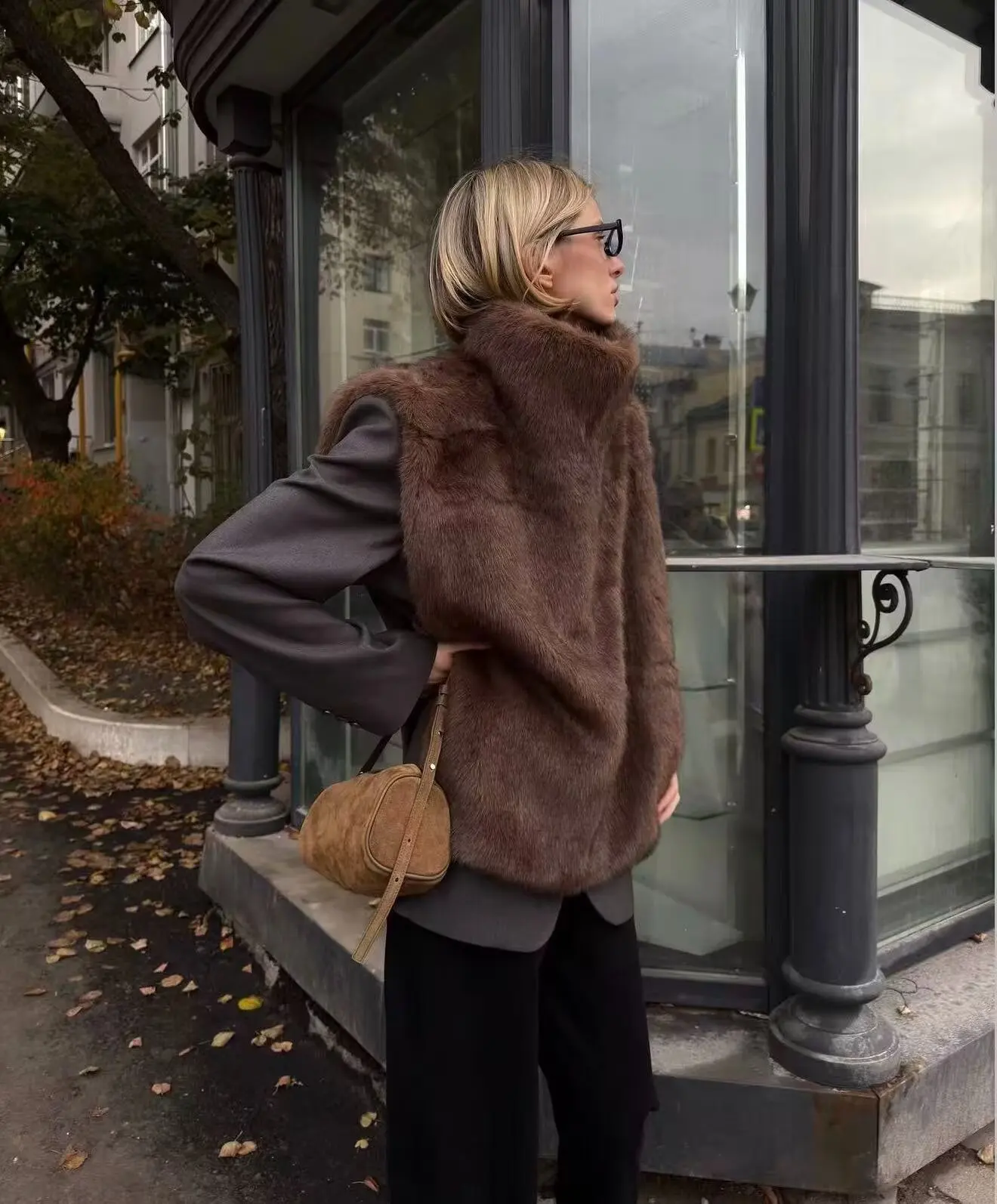 BSAY タートルネック模造毛皮ショールベスト女性のためのファッション秋冬新ノースリーブシックな女性のチョッキジャケット Mujer