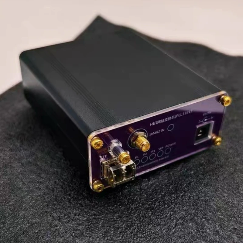 

Коммутатор HIFI (версия PLL5341)), три порта Ethernet и одного оптического порта с версией внешнего часов