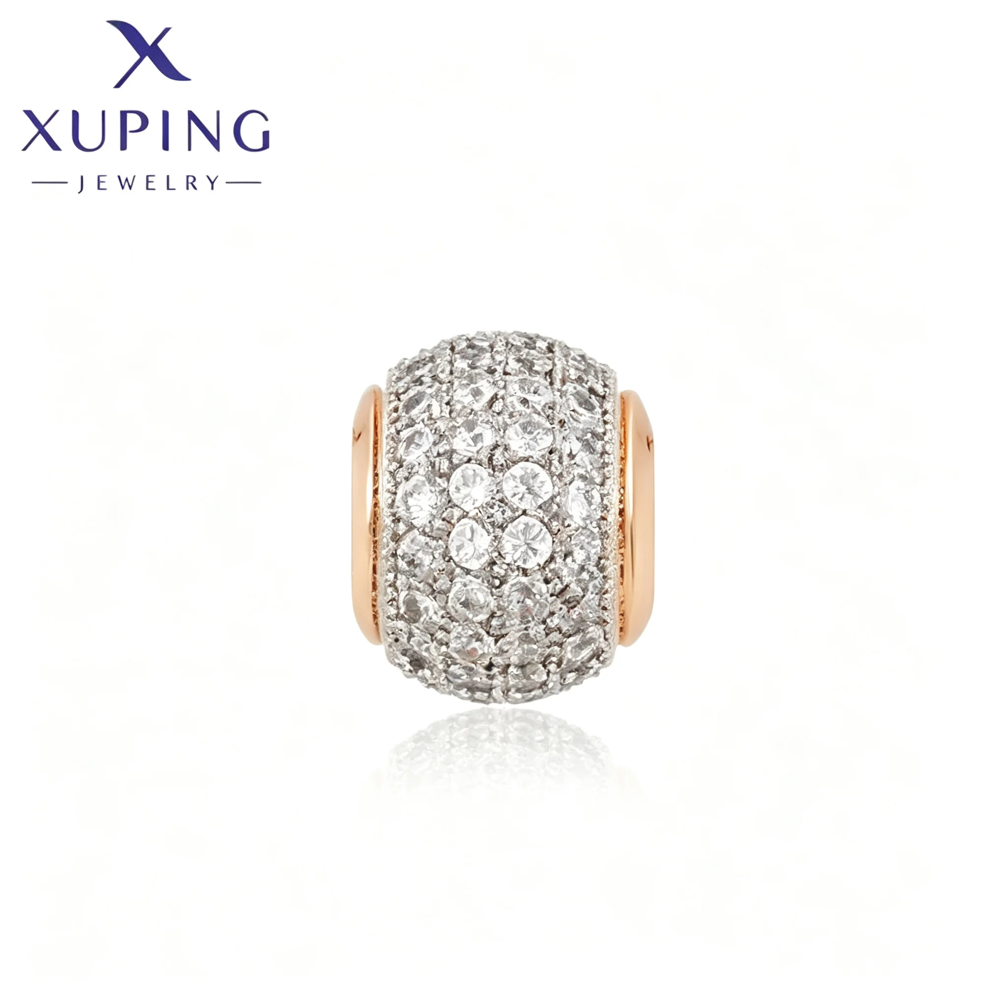 Xuping Jewelry New Arrival Small Hollow Pendant with Random Chain Necklace Gold Color Jewellery Women Exquisite Gift X001325634