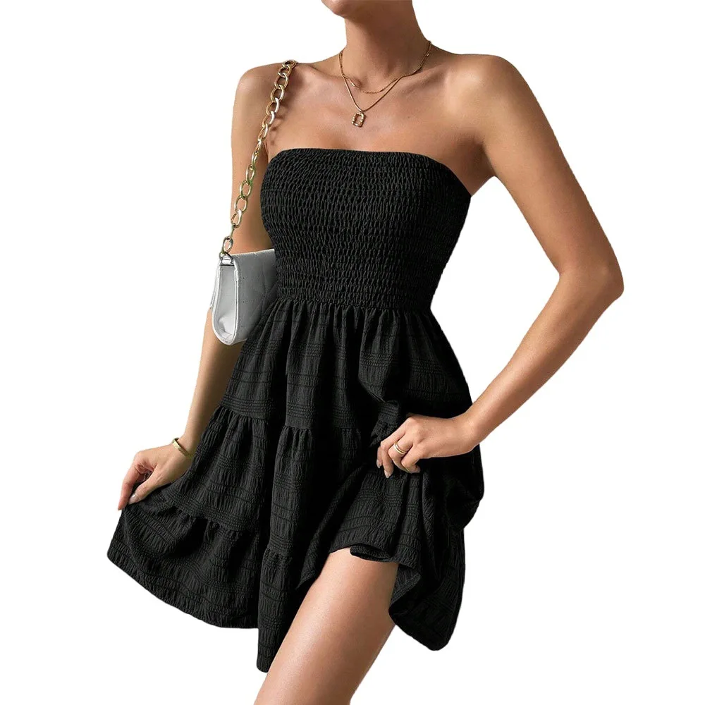 Un nuevo vestido texturizado versátil de color sólido sin tirantes con un solo hombro de verano de Europa y América