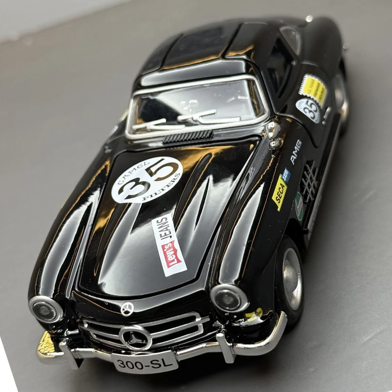 

New Limited Edition 1:32 Alloy Model 300SL Sports Car Sound and Light Pull Back Toy Tabletop Ornament Children's Gift