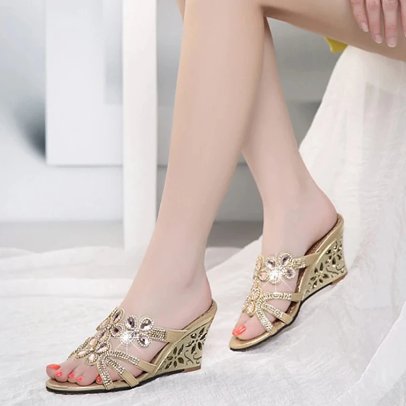 

2025 новая модная летняя обувь, элегантные женские шлепанцы, туфли на высоком каблуке со стразами, женская обувь из натуральной кожи с кристаллами