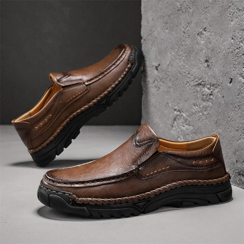 Men's Handcrafted Loafers All-Season Low-Top Casual Shoes Men's Comfortable Casual Oversized Footwear 2026 New