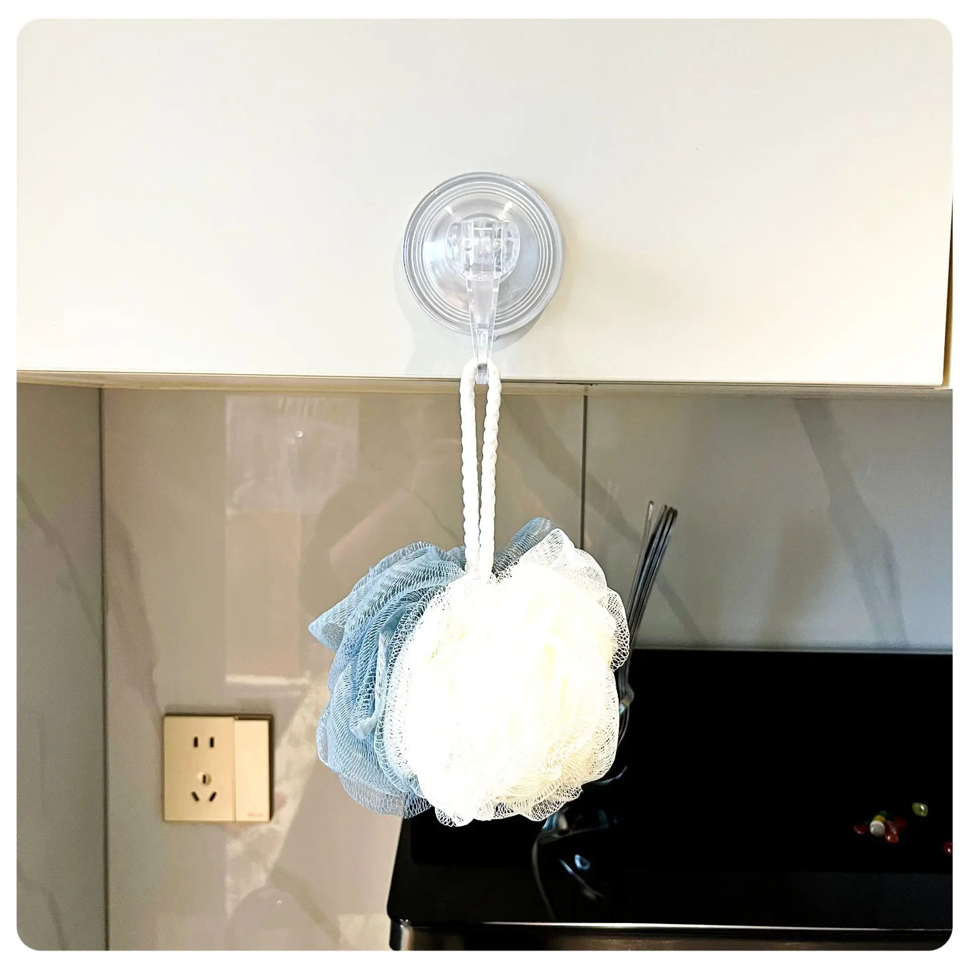 خطافات منشفة الحمام المنزلية خطاف لاصق شفاف وقابل لإعادة الاستخدام خطاف مكنسة كهربائية شديد التحمل لوازم المطبخ الزجاجية