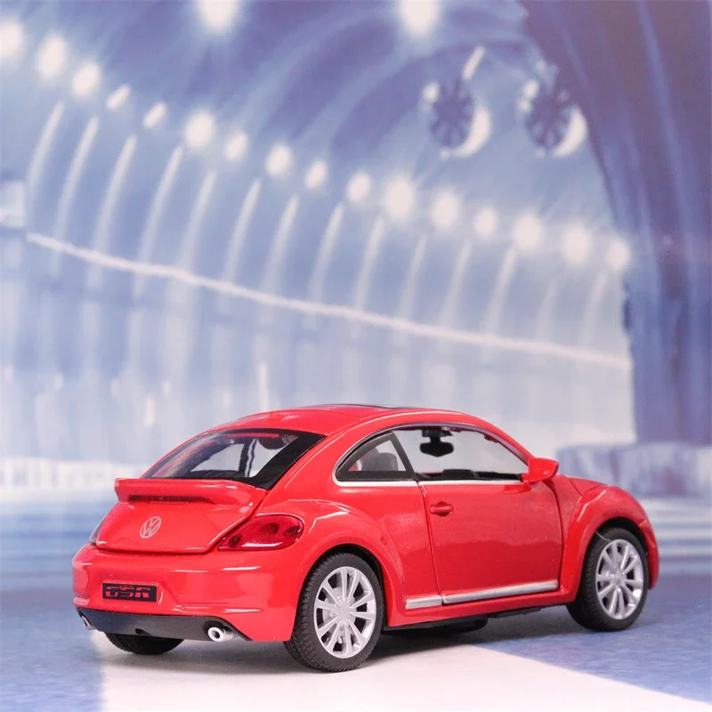 1:32 VOLKSWAGEN Beetle GSR High Simulation Diecast Car Metal Alloy Model Car Children\'s toys collection gifts A134