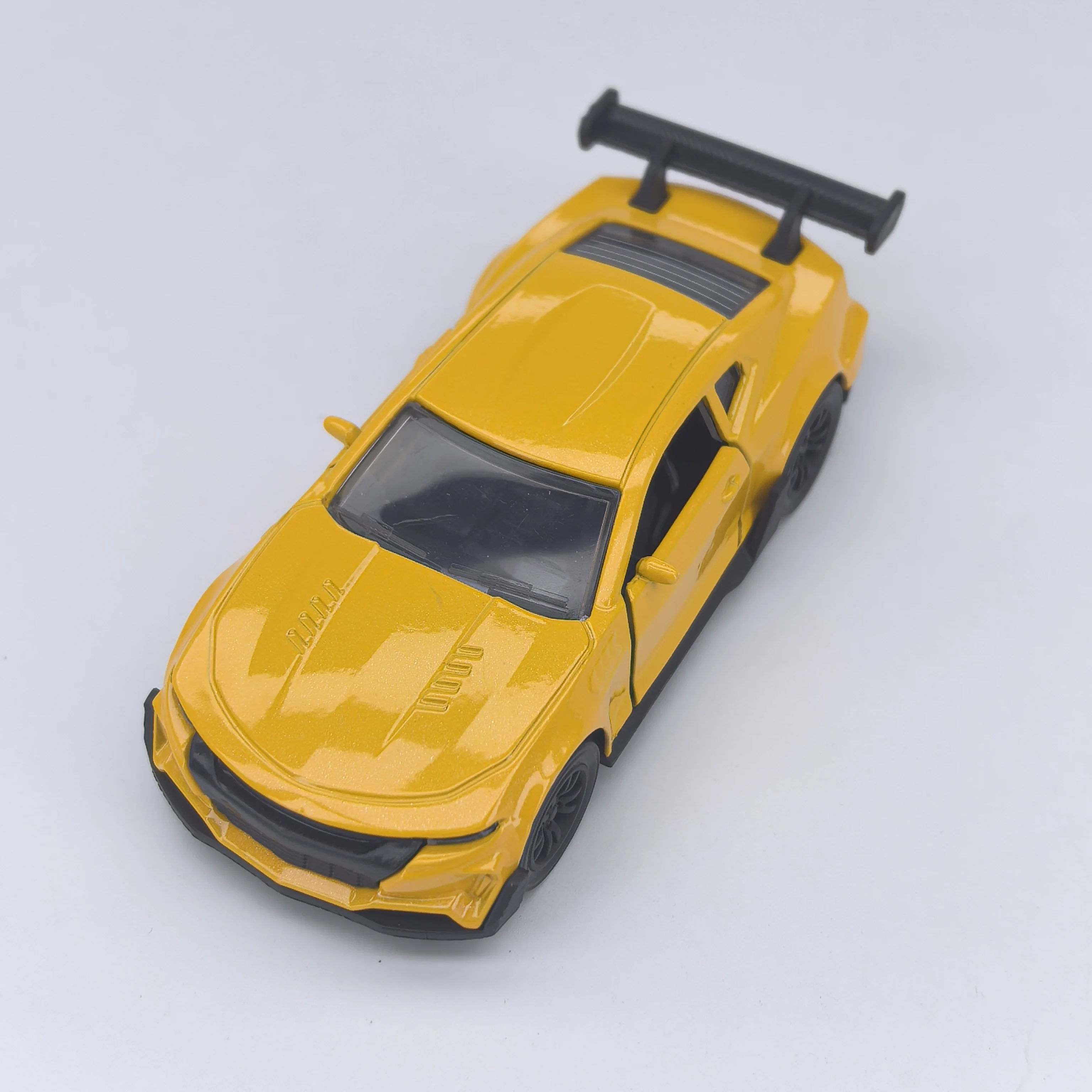 Alloy car model, realistic sports car model, children's toy racing car, inertia pull-back car with openable doors, car ornament