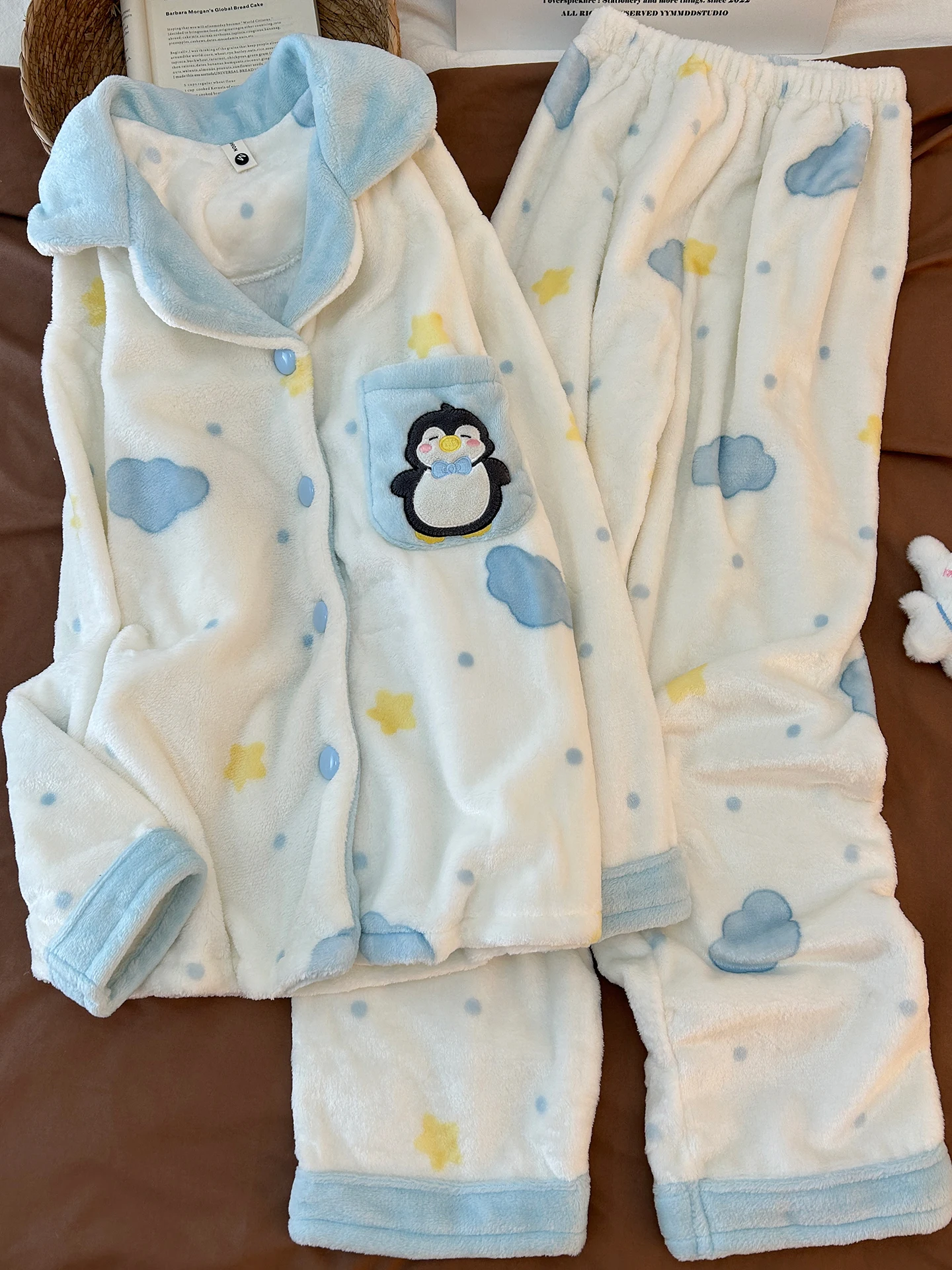women's-coral-fleece-pajamas-thickened-flocking-home-clothes-cute-panda-penguin-set-winter-warm-flannel-sleepwear-casual-style