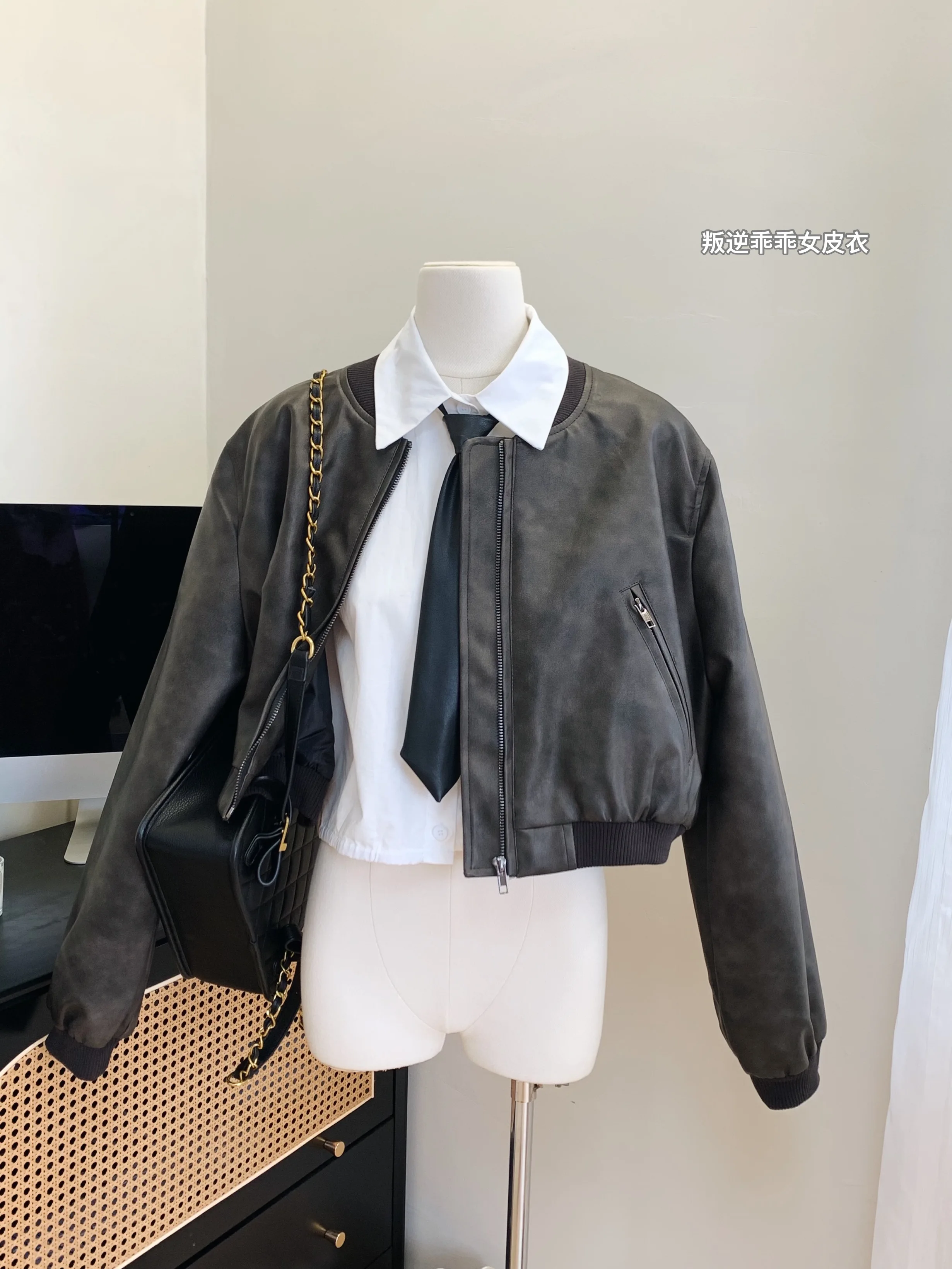 

Curry Leather Coat Women's Coat New Popular Autumn and Winter Design Sense Locomotive Short American Leather Jacket