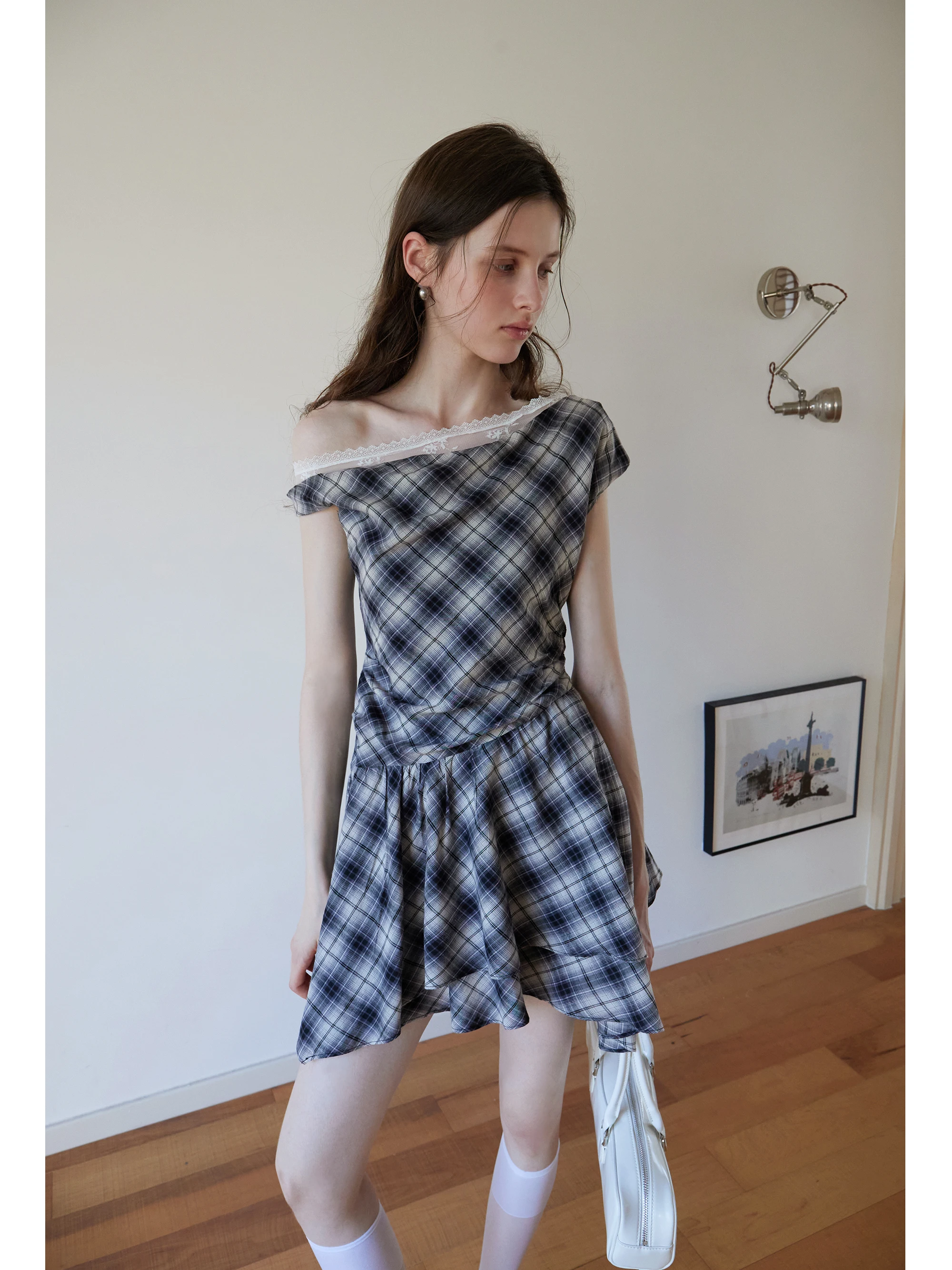 Vestido F Sem Mangas com Gola de Renda Estilo Coreano, Saia Curta em A, Cintura Alta, Moda de Verão Eggka