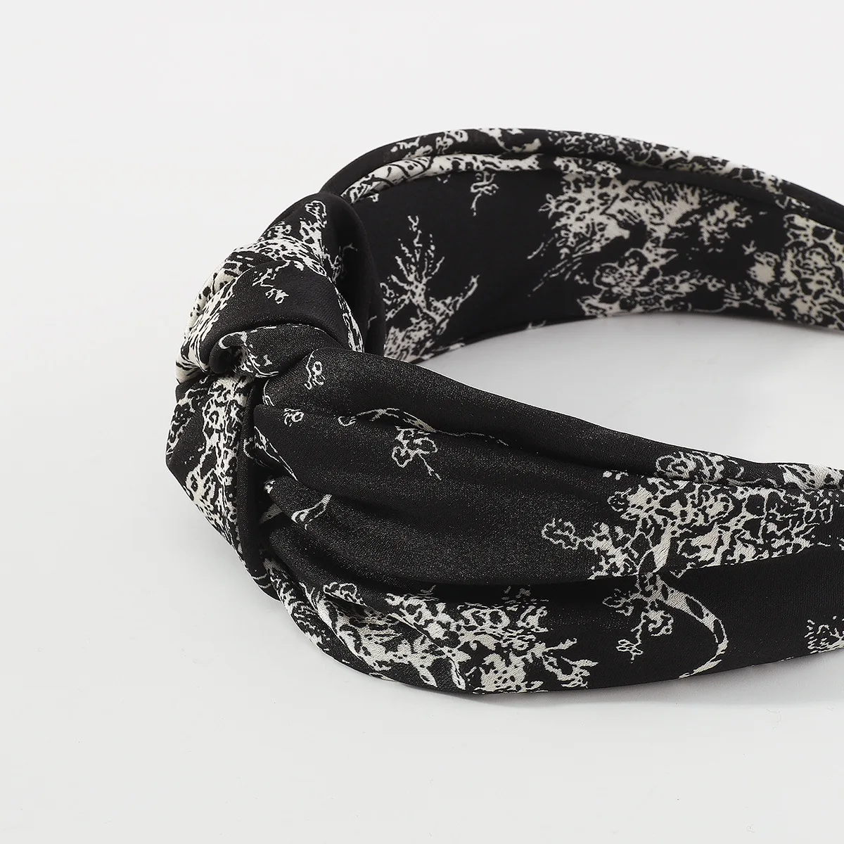 European and American New Fashion Simple Printed Fabric Knotted Hairband For Women