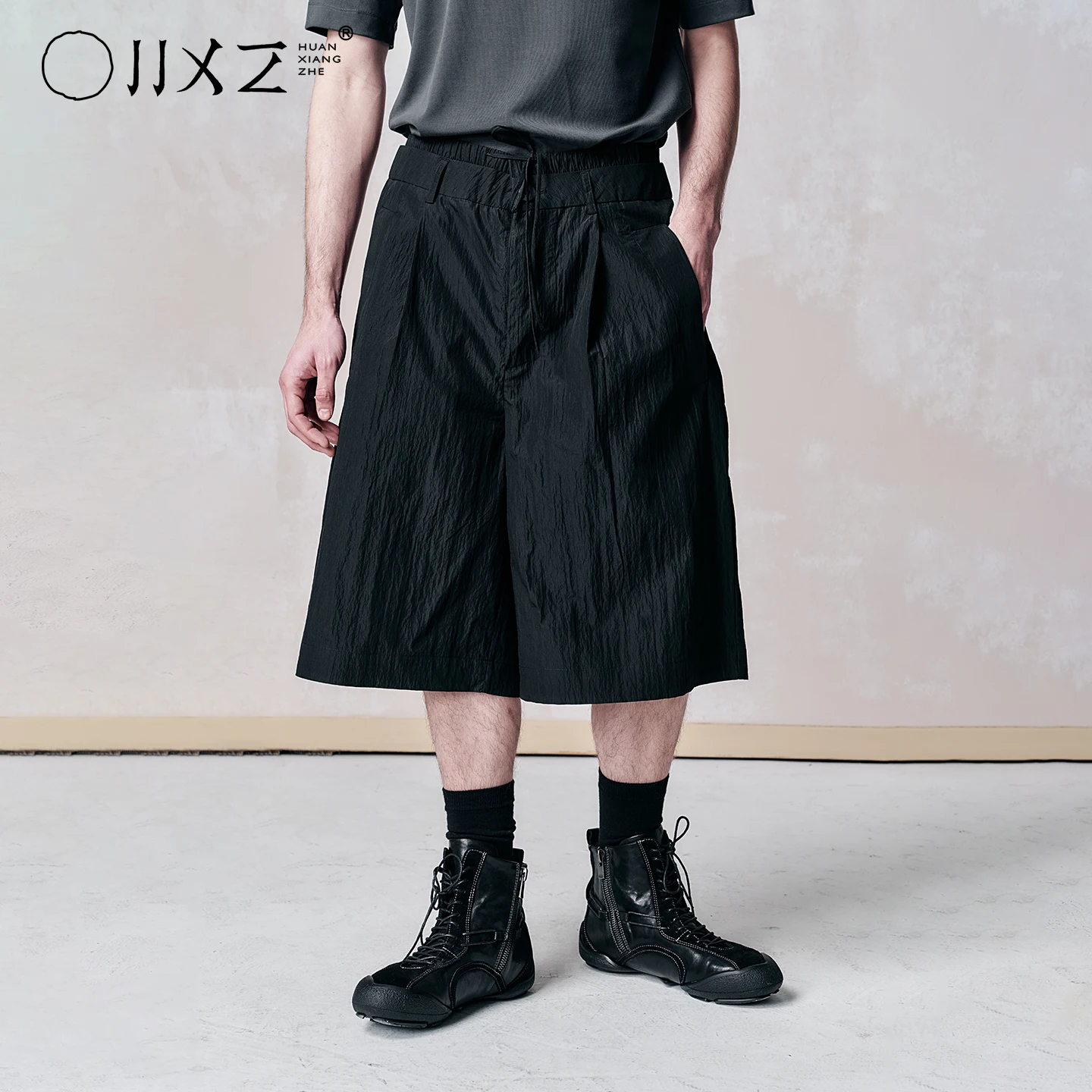 

Unisex Summer Textured Casual Shorts Quick Dry Lightweight Loose Fit Long Shorts Over the Knee Wide Leg Bermuda Pants