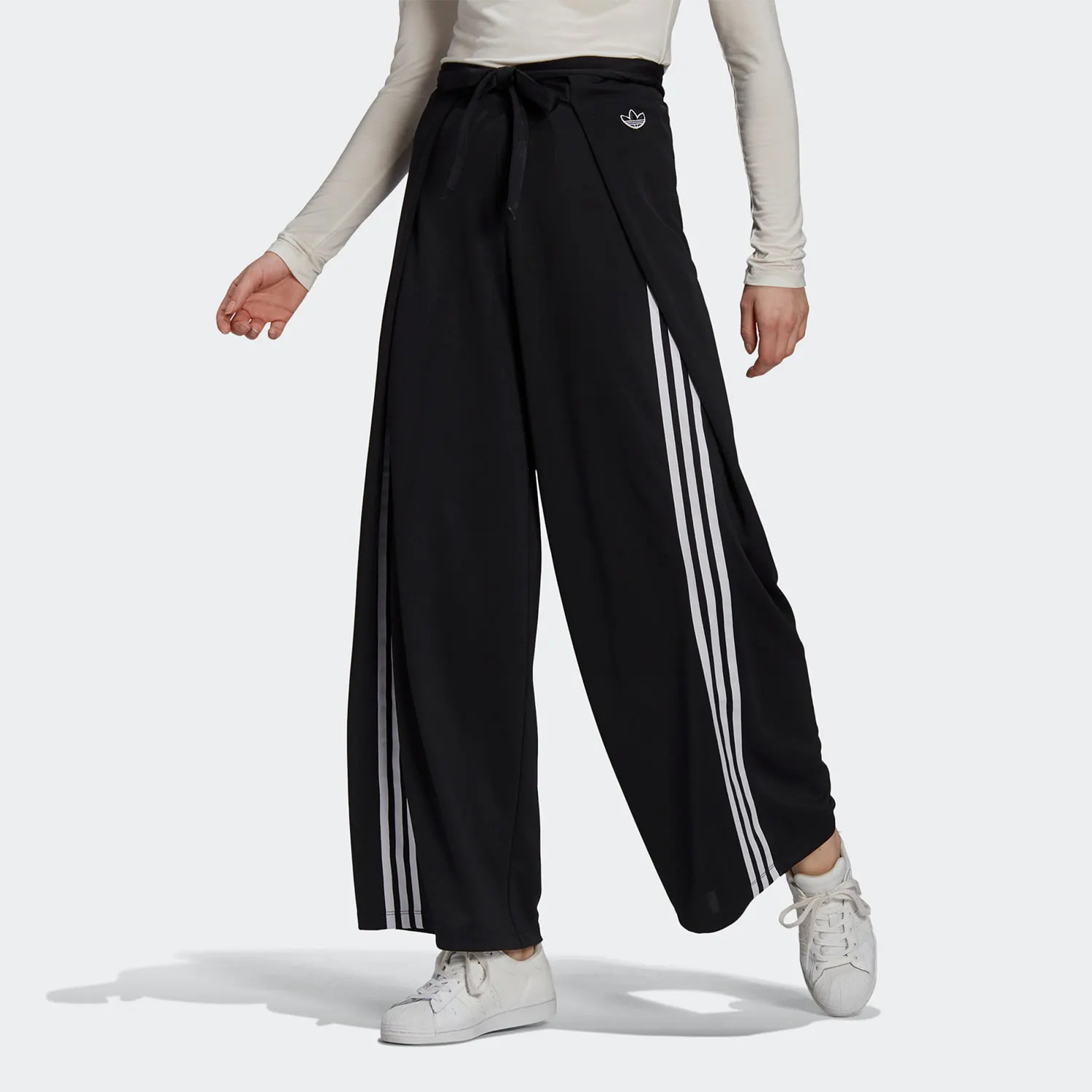 

Adidas Authentic Three Leaf Clover Women's Comfortable Breathable Casual Sports Long Pants GN3169