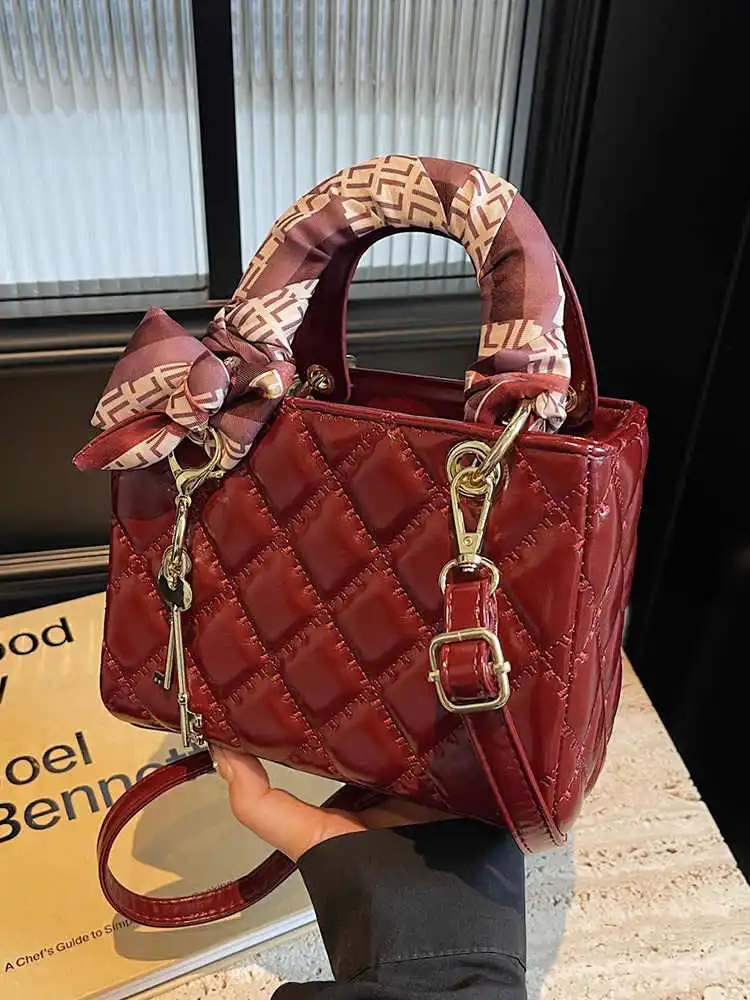 

Trendy Wine Red Diamond Lattice Crossbody Bags Women Fashion PU Leather Tote Square Bag Lady Delicate Small Handbag