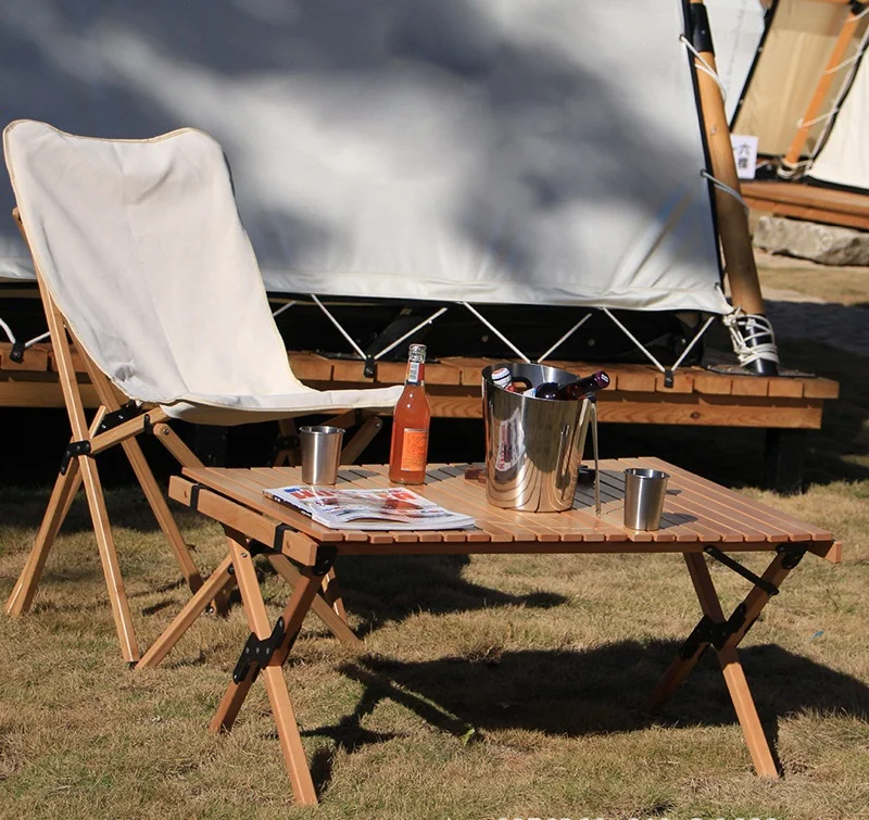 La silla de madera plegable de estilo mariposa para ocio en la playa, la más vendida, es fácil de llevar