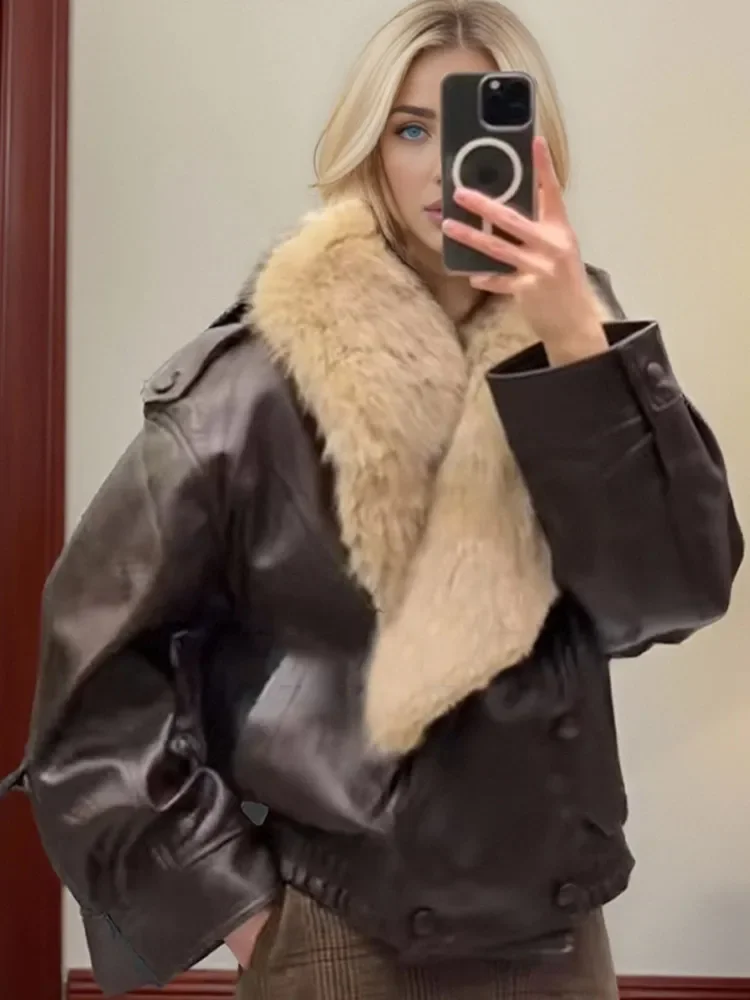 Bomber Jackets Lady Winter High Street Outwear Vintage Fur Collar Leather Jacket Women Lapel V-neck Full Sleeve Double Breasted