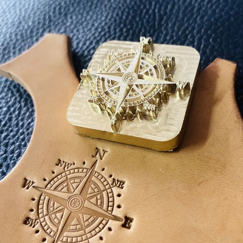 

Кожаный штамп с морским компасом 3 см - тиснильный штамп из цельной латуни с резьбой M5 для рукоделия и DIY