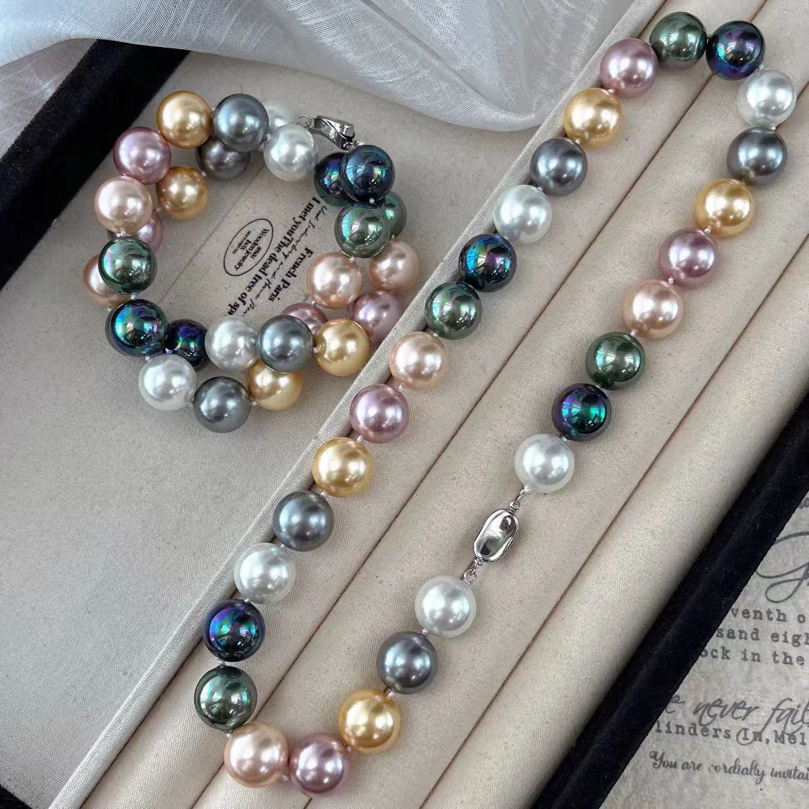 

New retro 14mm large particle colored malachite green Tahitian gold beads Australian white bead pearl necklace