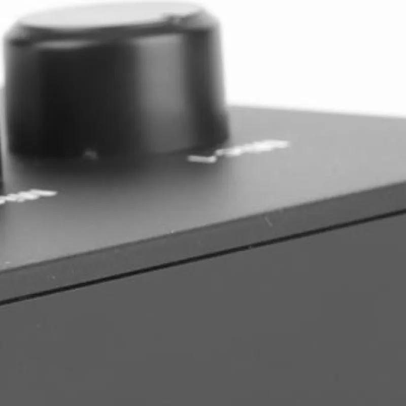 

Цифровая аудиосистема для караоке с AUX IN/OUT, подключением по Bluetooth, двумя входами для микрофонов, микшер звука для караоке, смарт-телевизоров, ПК и колонок