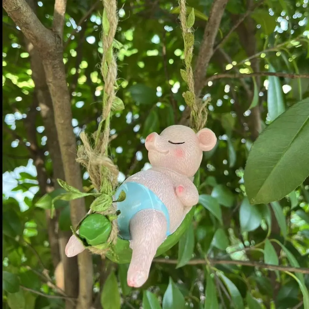 Cute Hanging Swing Pig Figurine Resin Exquisite Piggy Statue Ornament Waterproof Pig Hanging Sculpture Garden Lawn Patio Porch