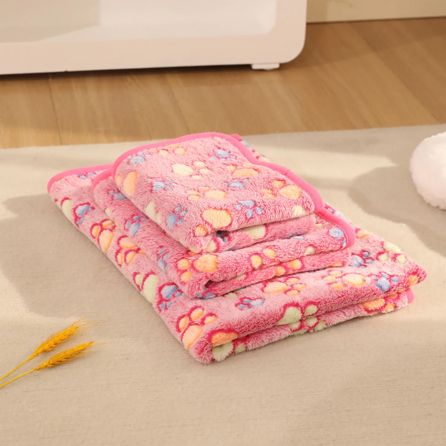 

Pet Travel Mat Warm and Comfortable Cat and Dog Blanket Dog Mattress Blanket Soft and Fluffy Pet Blanket Dog Beds for Large Dogs