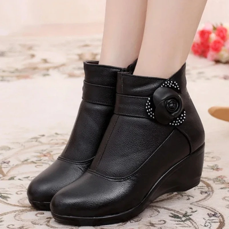 2025 النساء الأحذية جلد طبيعي شتاء دافئ أفخم الخريف أحذية الشتاء حذاء بكعب ويدج امرأة حذاء من الجلد حجم 34-43 #4