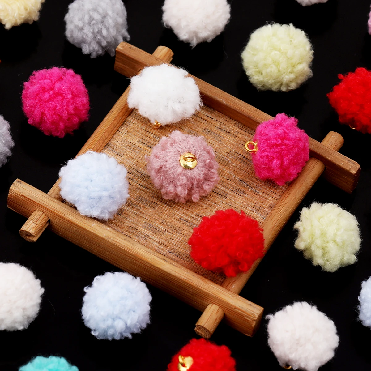 10pcs Random Color 20mm Polyester Curly Pom Pom Ball Charms DIY Jewelry Making Supplies