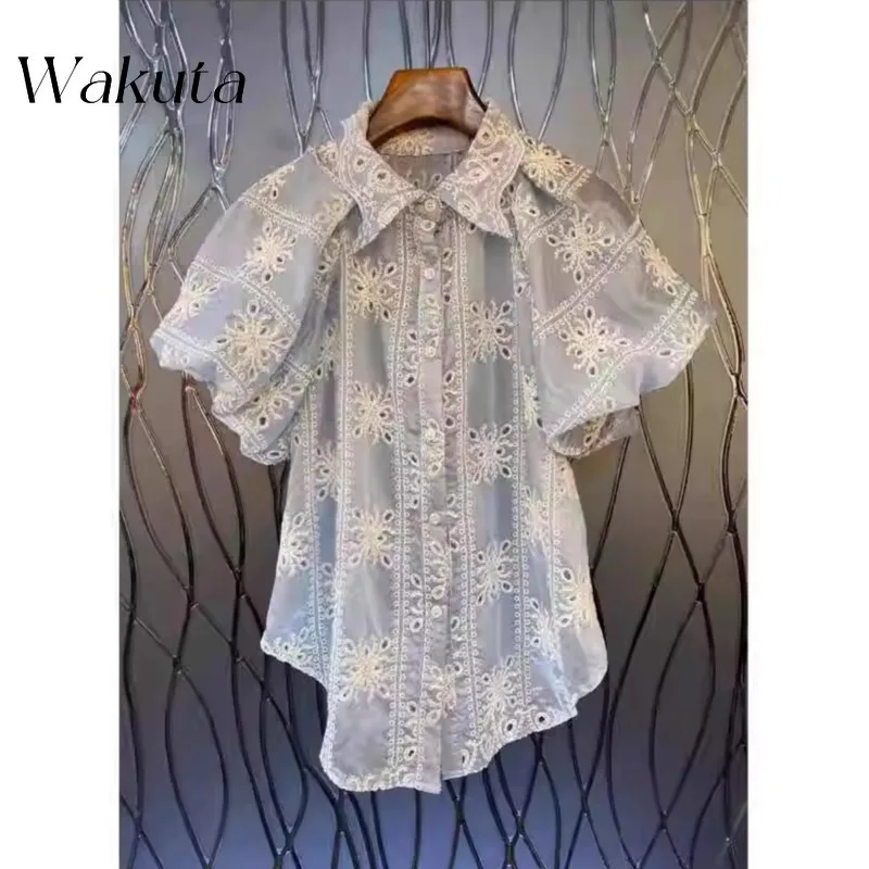 

WAKUTA French Polo Neck Bubble Short Sleeved Women Shirt Fashion Lace Embroidered Hollow 2024 Summer Design Sense Small Tanks