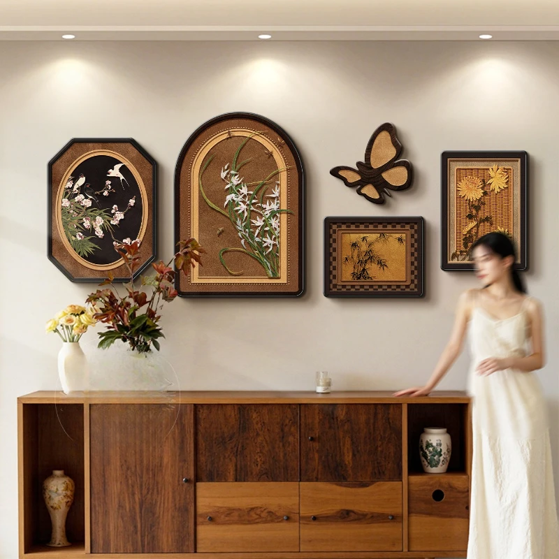 Song Dynasty Aesthetics Living Room Decorative Painting Meilan Bamboo Chrysanthemum Sofa Background Hanging Painting