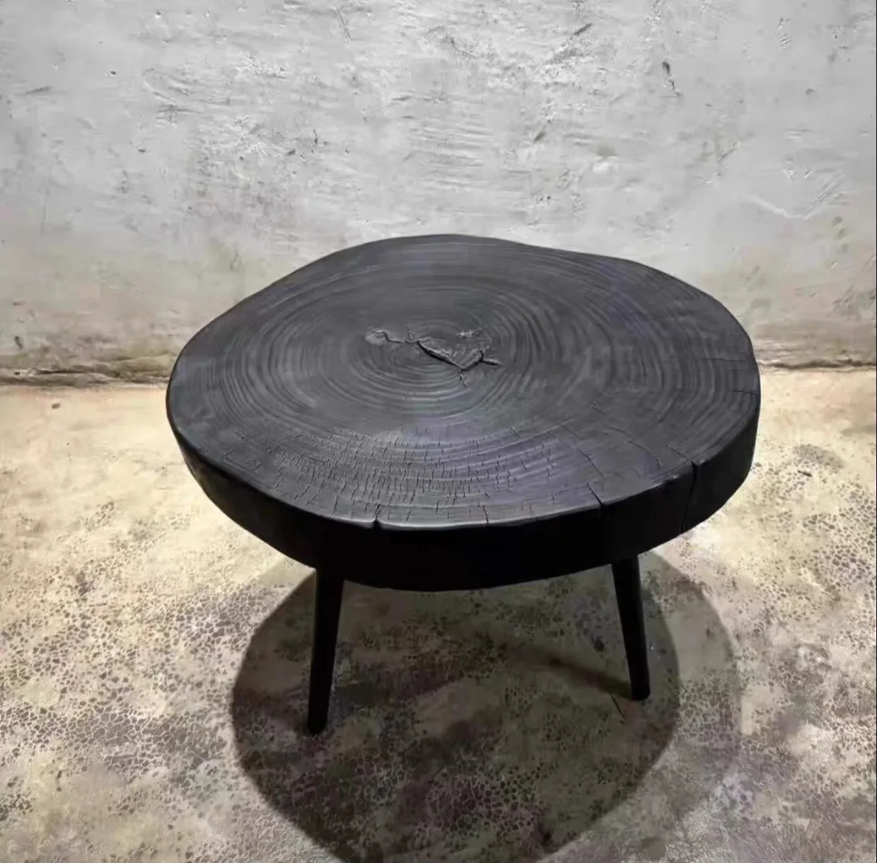 Wabi Sand wind carbonized black solid wood coffee table B & B hotel cafe living room household round small apartment log side