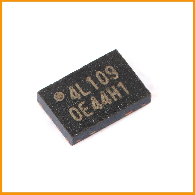 20Pcs/Lot  New Original  W25Q40EWUXIE  W25Q40 FLASH - NOR Memory IC 4Mbit SPI - Quad I/O, QPI 104 MHz 8-USON (2x3)