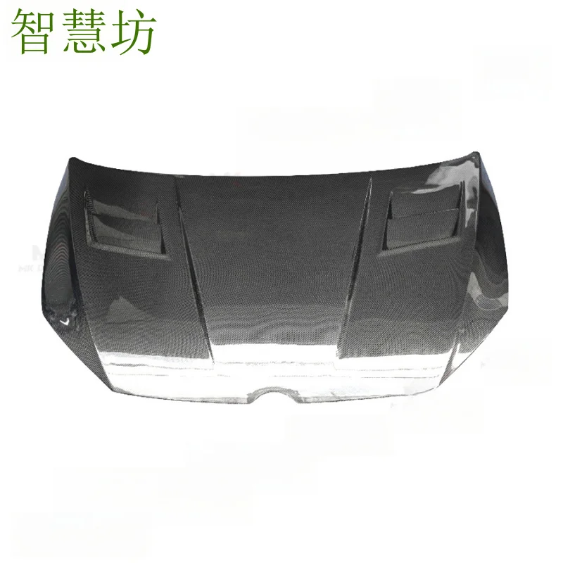 

Suitable for Volkswagen Golf 7/7.5 carbon fiber hood modification with Aspec perforated engine cover