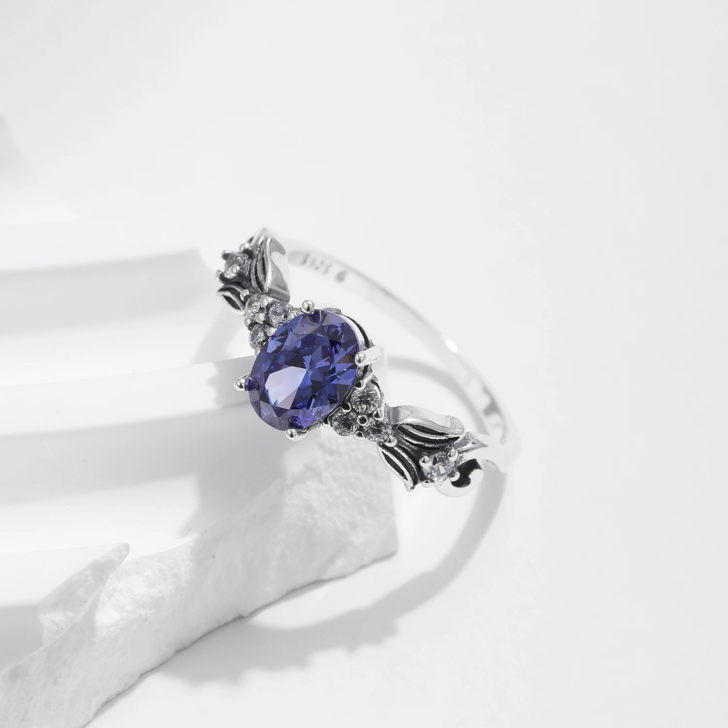 MODIAN 925 Sterling Silver Vintage Mermaid Tail Texture Rings Retro Tanzanite Color CZ Fashion Jewelry For Women And Girls