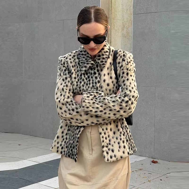 Women Vintage Deer Print Faux Fur Jacket, Stand Collar Slim Short Coat, Brown Spotted Furry Cuff Winter Street Outerwear