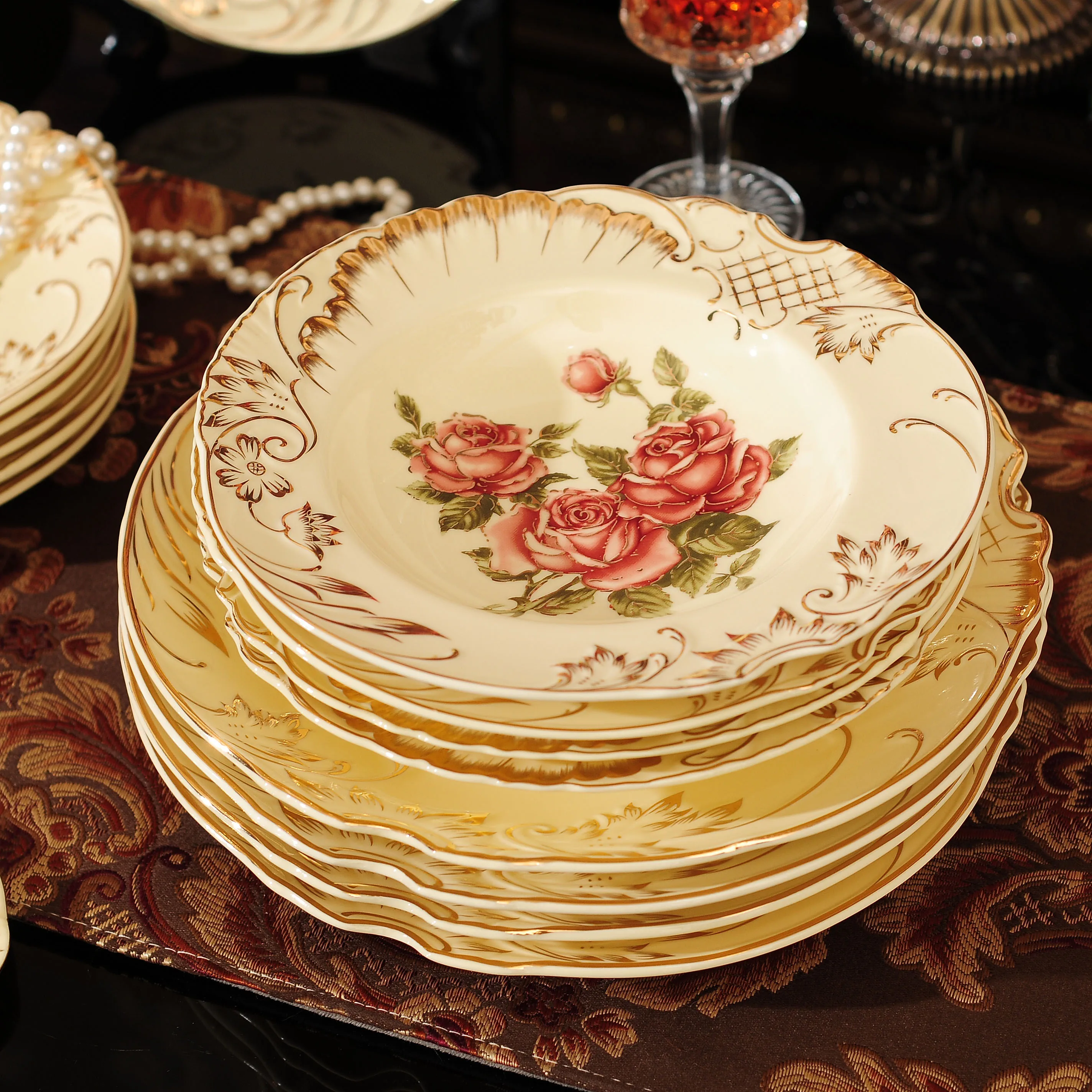 European style ceramic tableware gold-plated edge household ceramic painted gold plate vegetable plate dessert plate fruit plate