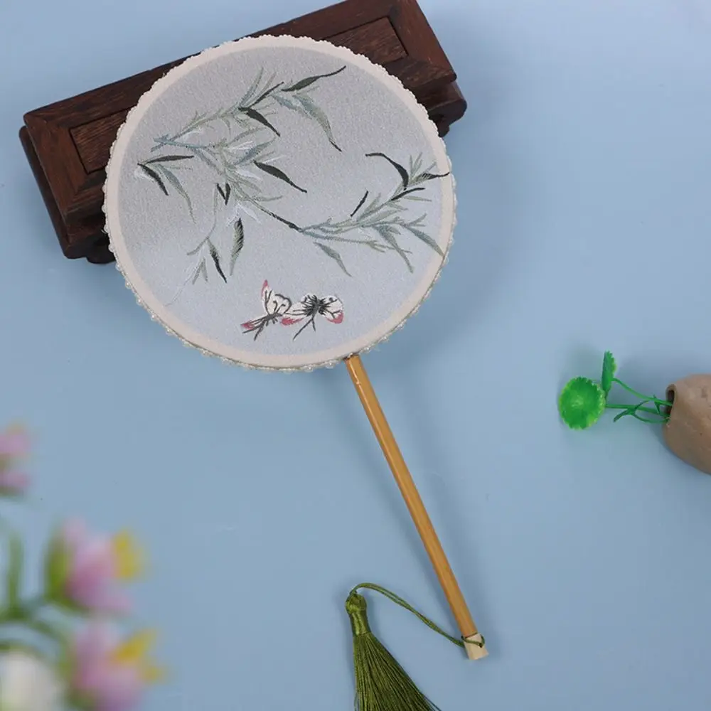 Home Decor Classical Round Fan Vintage Embroidered Silk Fan Semi-transparent With Tassel Hand Fan Wedding