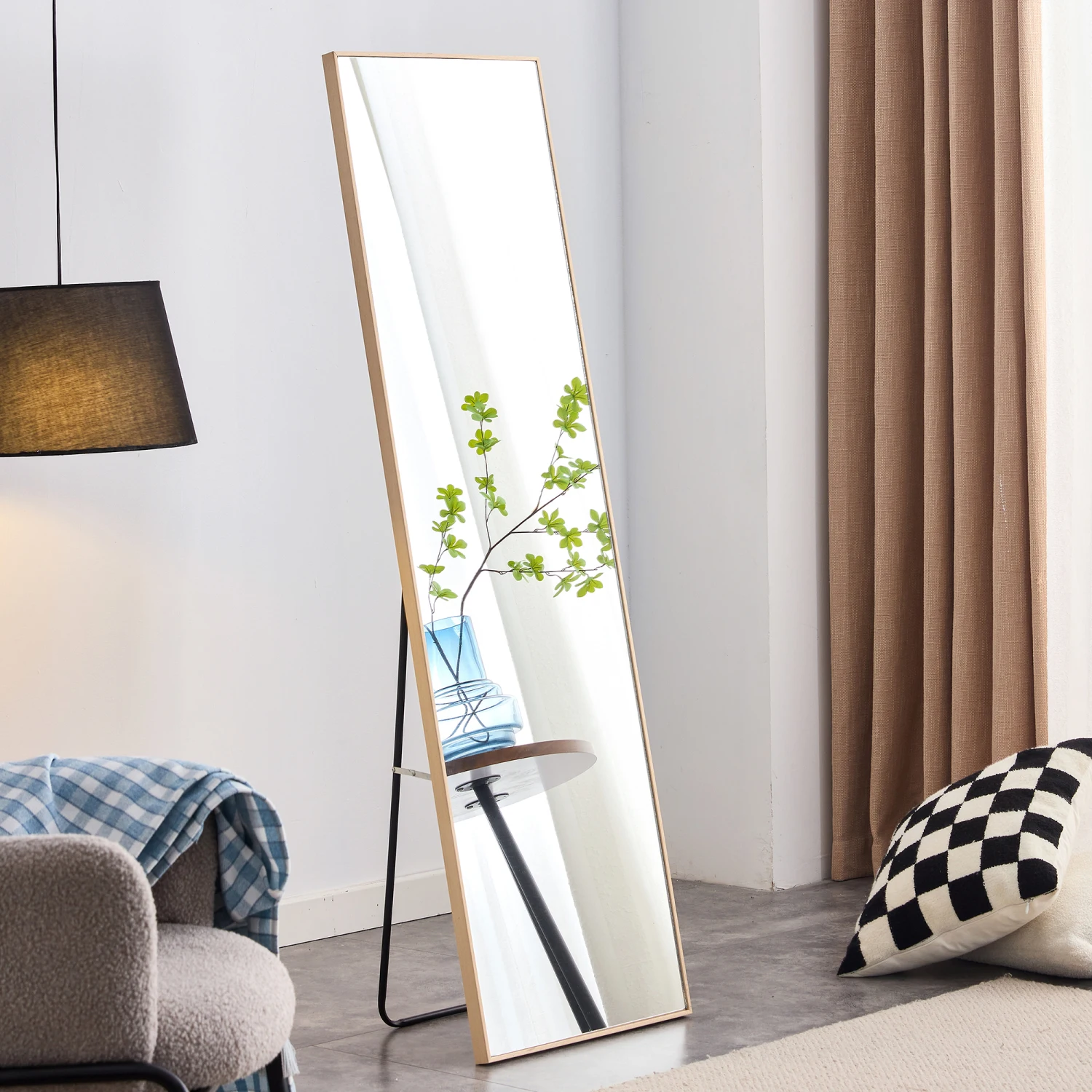 

The3rd generation packaging upgrade includes a light oak solid wood frame full length mirror, dressing mirror, bedroom entrance,