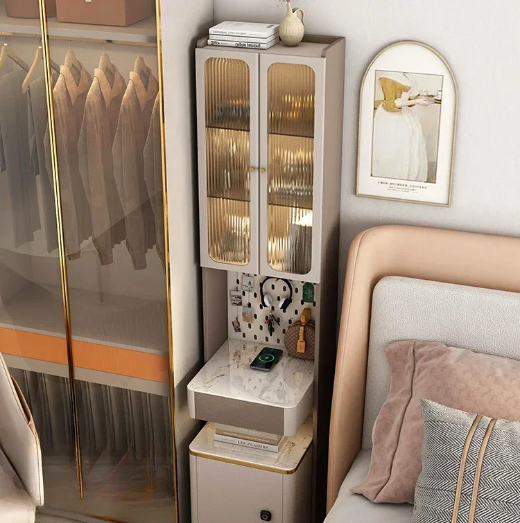 

Небольшая интеллектуальная прикроватная тумбочка, прикроватная полка, интегрированная с замком для хранения щелей в спальне