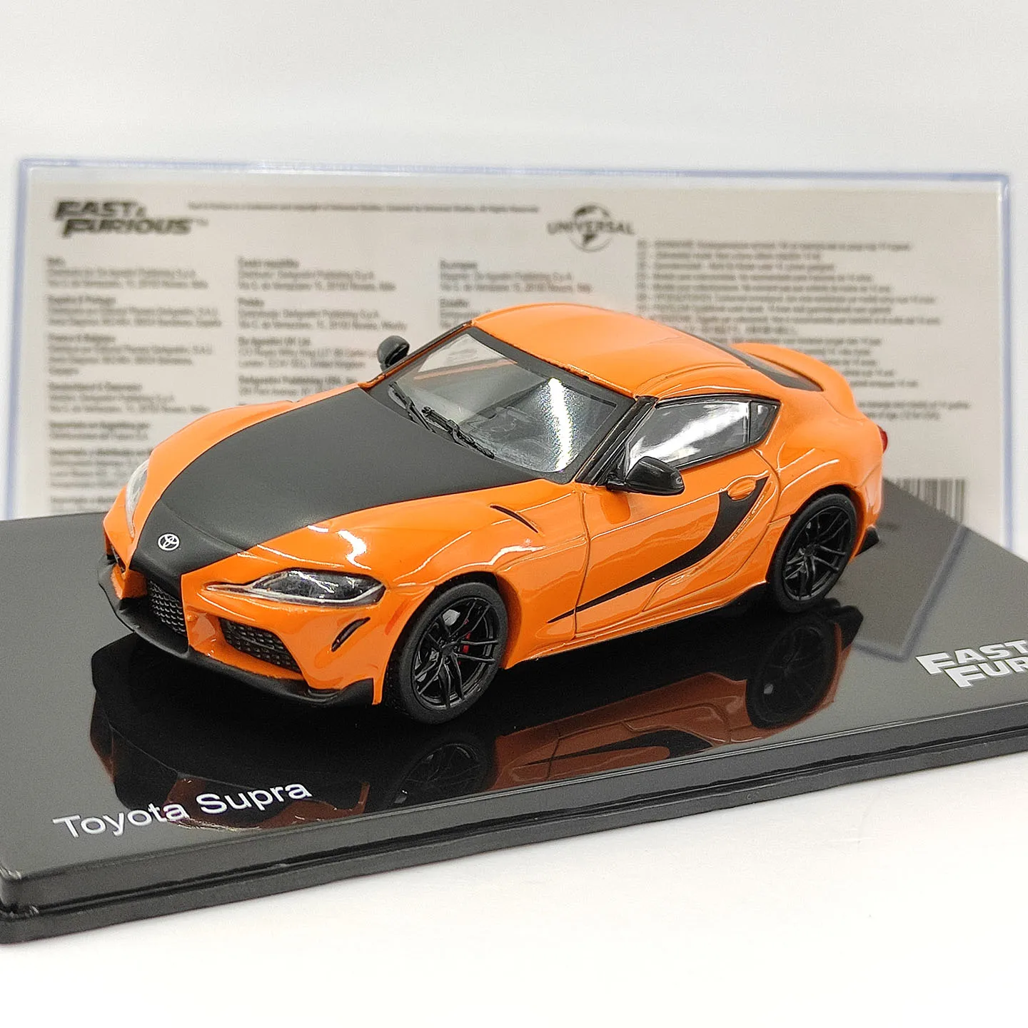 modele-de-voiture-en-alliage-toyota-supra-a-l'echelle-1-43-de-la-marque-diecast-ixo