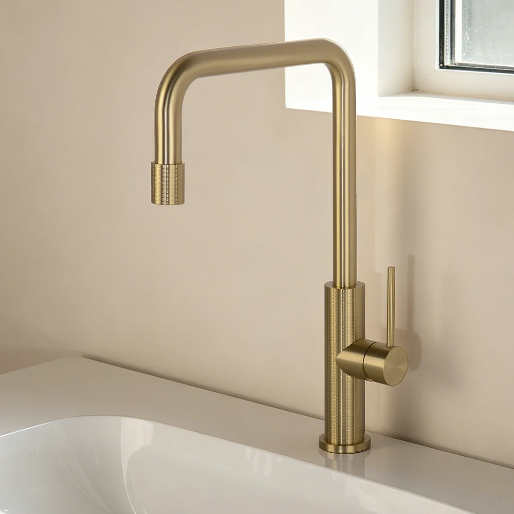 304 Stainless Steel Rotating Kitchen Sink Faucet Hot and Cold Water Mixer