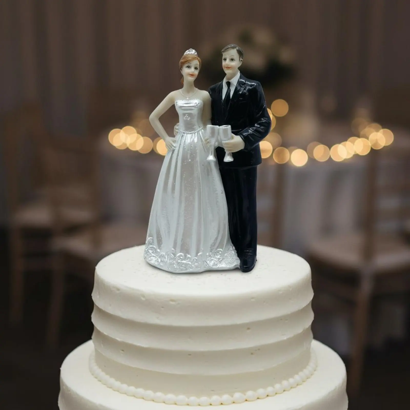 Wedding Cake Topper Couple American Theme Resin Wedding Couple Statue House Decoration Romantic Event Supply for Newlyweds