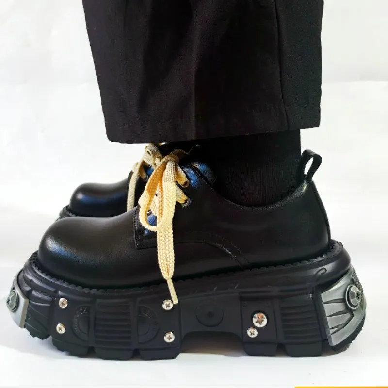 

Новые мужские и женские ретро-кроссовки на платформе в стиле панк с металлическими элементами, высококачественные повседневные кроссовки для пар