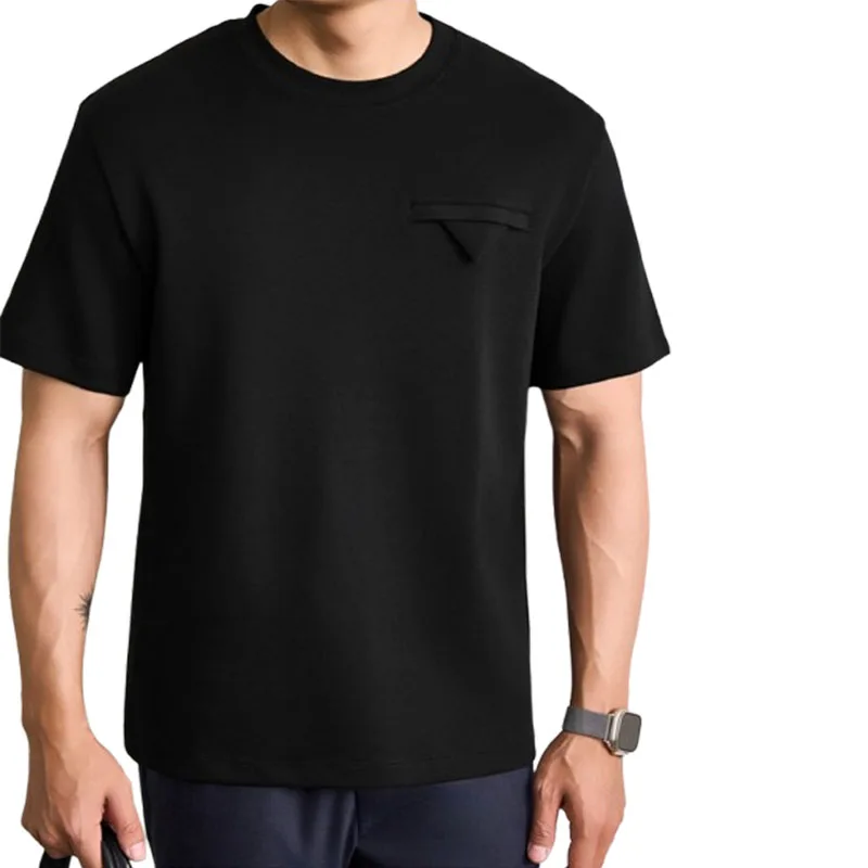 This summer soft, comfortable and breathable T-shirt with an air layer and a loose silhouette is a heavy men's solid-color short