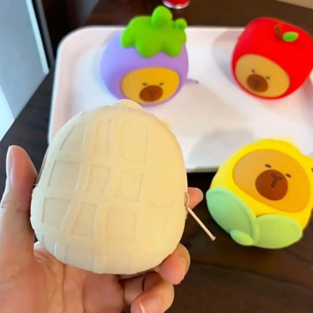 Portable Vegetable Capybara Pouch Cartoon Waterproof Hanging Rope Storage Bag Mini Creative Round Silicone Coin Purse Couple