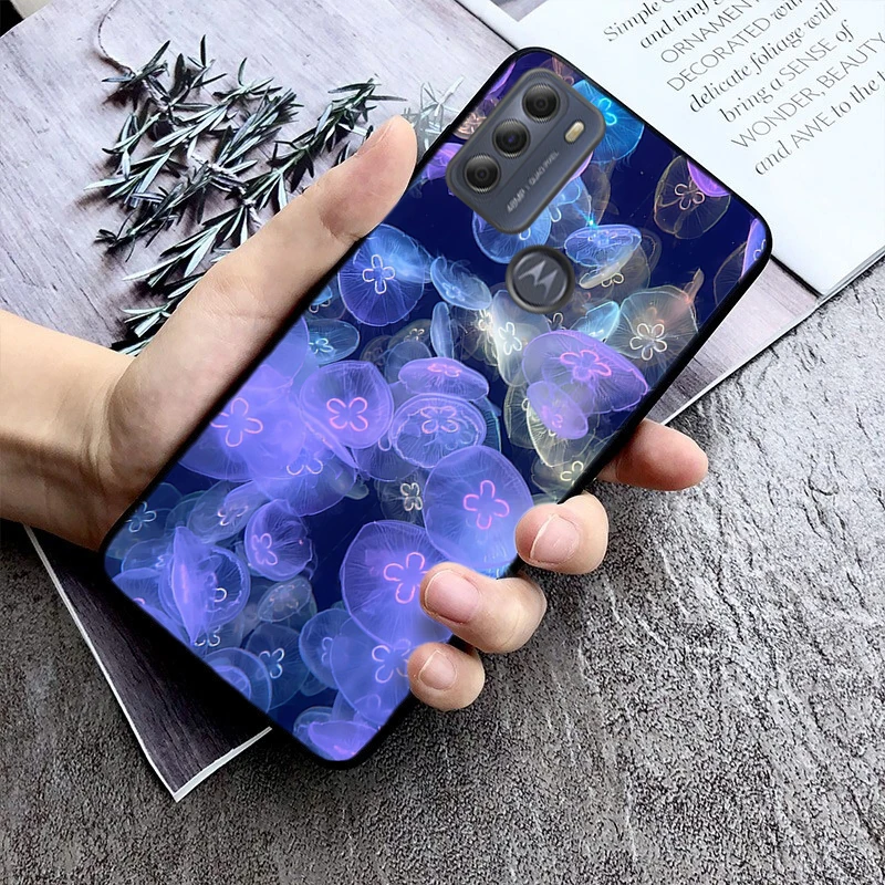 

Blue Ocean Animals jellyfish Case For Motorola Moto G Stylus 5G G Play G35 G45 G54 G24 G86 G04S E13 E14 E32 E32S