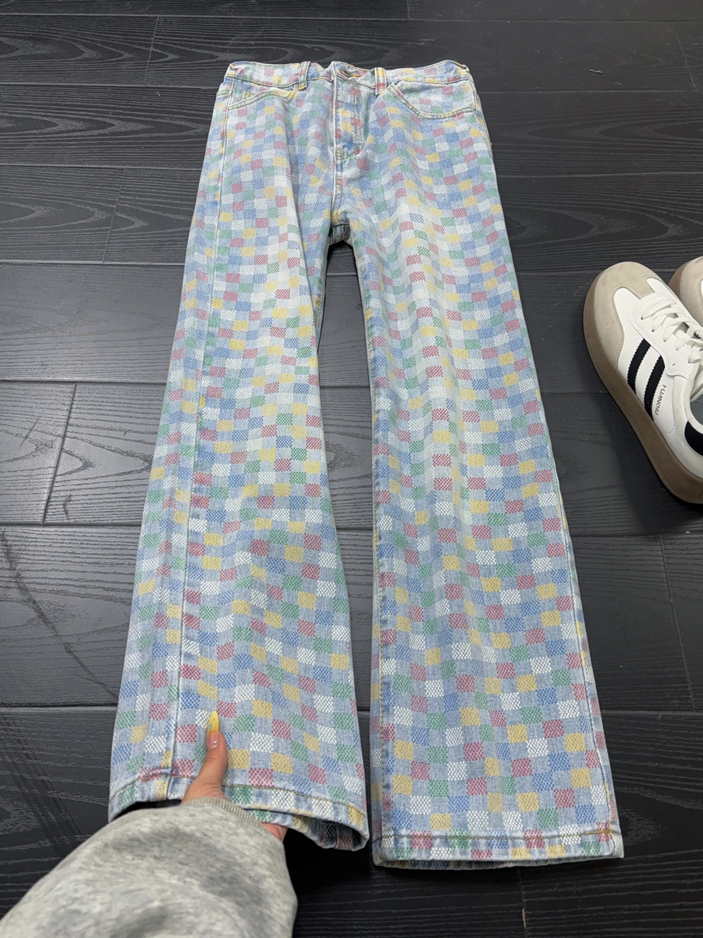 

Модные мужские джинсы с клетчатым принтом, эластичные, прямого кроя, слегка расклешенные, в стиле High Street, повседневные, из хлопкового денима