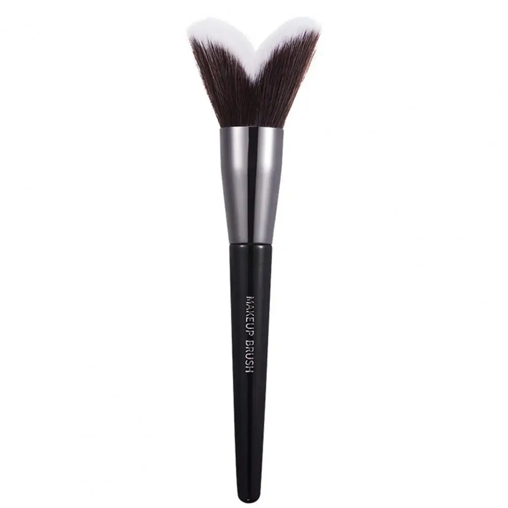 Contouring Brush Useful Fluffy Cosmetic Brush Large Heart Shape Jawline Contouring Brush Beauty Salon Supply